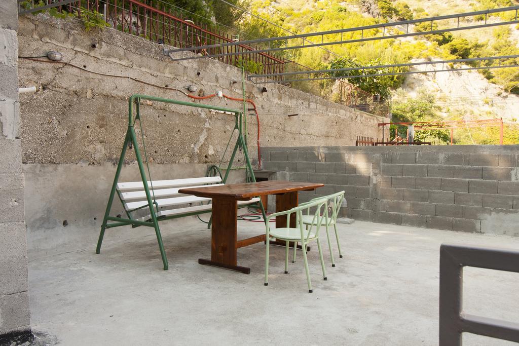Apartment Mikulic Duće Kültér fotó
